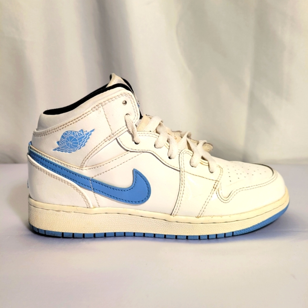 Nike youth Jordan 1 mid Retro legend blue